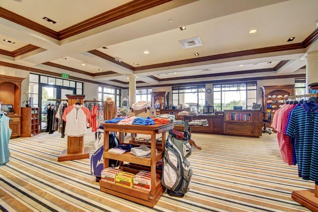 540 Les Jardin Drive, Palm Beach Gardens, FL 33410