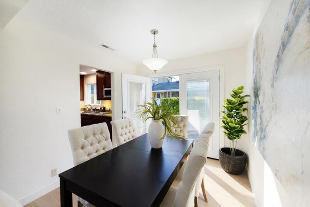 3050 Santa Maria Avenue, Santa Clara, CA 95051