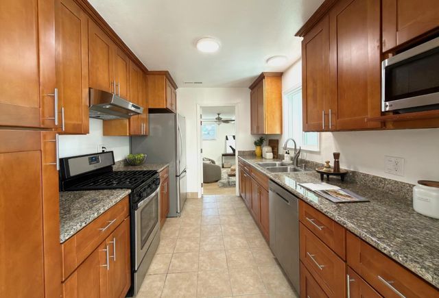 3050 Santa Maria Avenue, Santa Clara, CA 95051