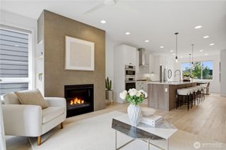 732 4th Court S #A, Kirkland, WA 98033