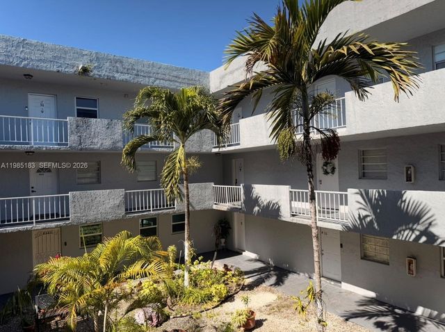 1725 W 60th St F216, Hialeah, FL 33012