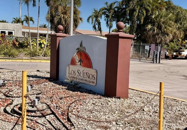 1725 W 60th St F216, Hialeah, FL 33012