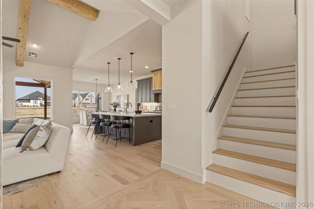 2355 E 135th Place, Bixby, OK 74008