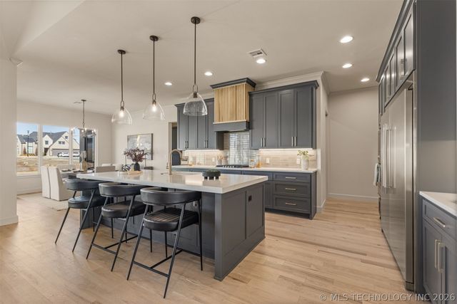 2355 E 135th Place, Bixby, OK 74008