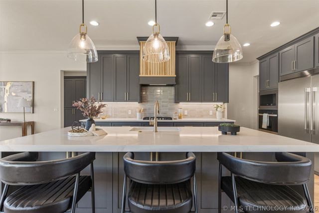 2355 E 135th Place, Bixby, OK 74008