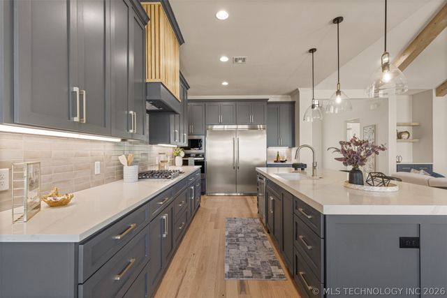 2355 E 135th Place, Bixby, OK 74008