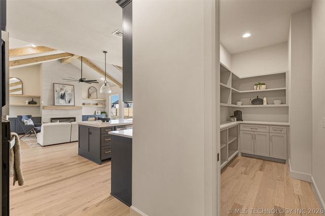 2355 E 135th Place, Bixby, OK 74008