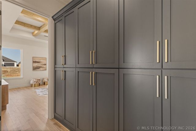 2355 E 135th Place, Bixby, OK 74008