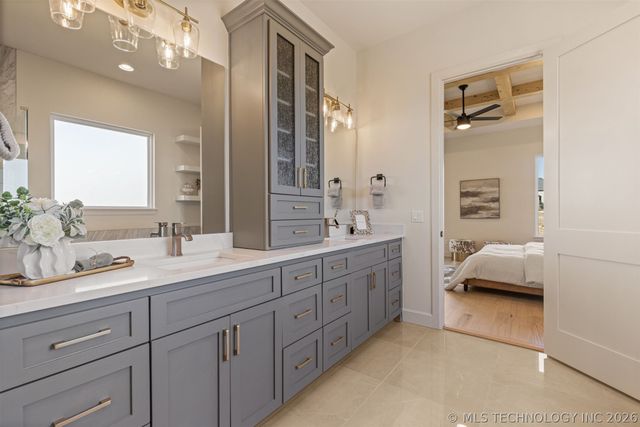 2355 E 135th Place, Bixby, OK 74008