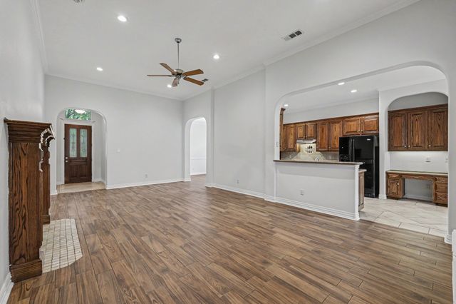 2016 Kodiak Court, Arlington, TX 76013
