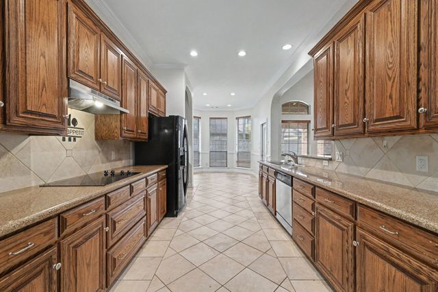 2016 Kodiak Court, Arlington, TX 76013