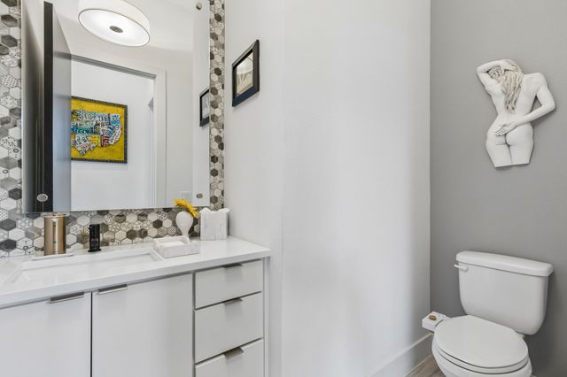 6435 Lake Circle Drive, Dallas, TX 75214