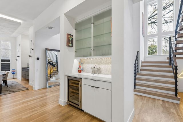 6435 Lake Circle Drive, Dallas, TX 75214