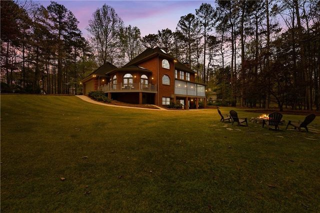 123 Stonington Drive, Peachtree City, GA 30269