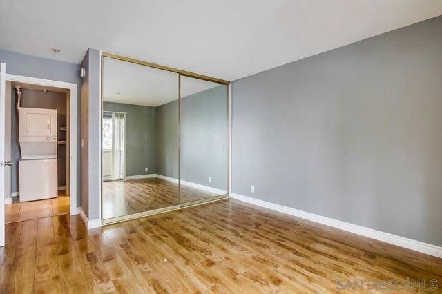 4041 Oakcrest Drive 207, San Diego, CA 92105