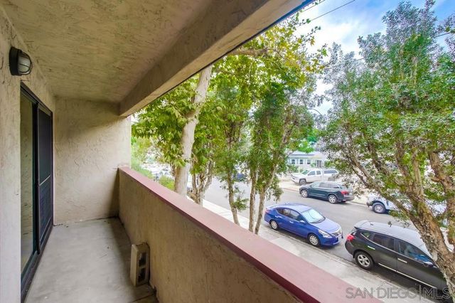 4041 Oakcrest Drive 207, San Diego, CA 92105