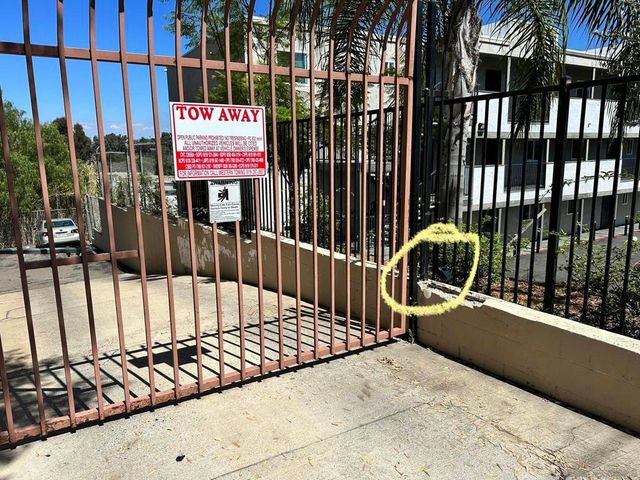 4041 Oakcrest Drive 207, San Diego, CA 92105