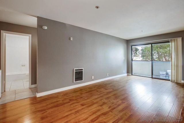 4041 Oakcrest Drive 207, San Diego, CA 92105