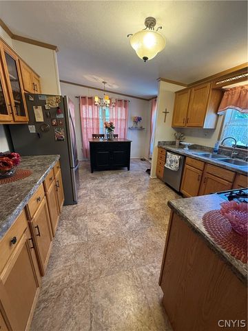 33 Norma Drive, New Hartford, NY 13323