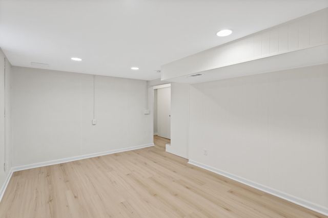 6918 Dallas Road, Brooklyn Center, MN 55430