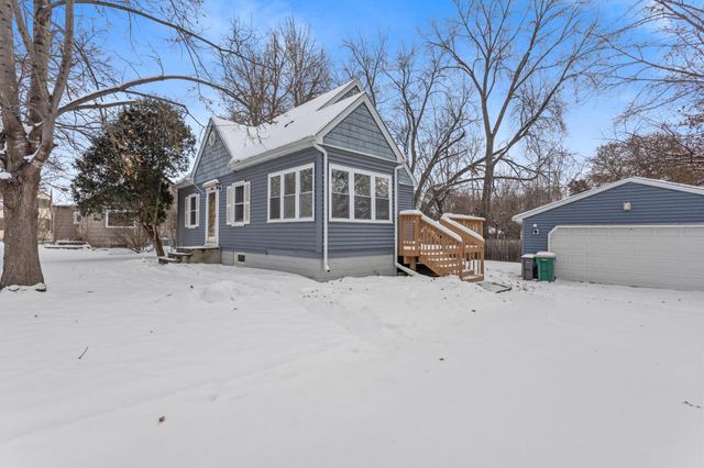 6918 Dallas Road, Brooklyn Center, MN 55430