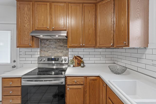 6918 Dallas Road, Brooklyn Center, MN 55430