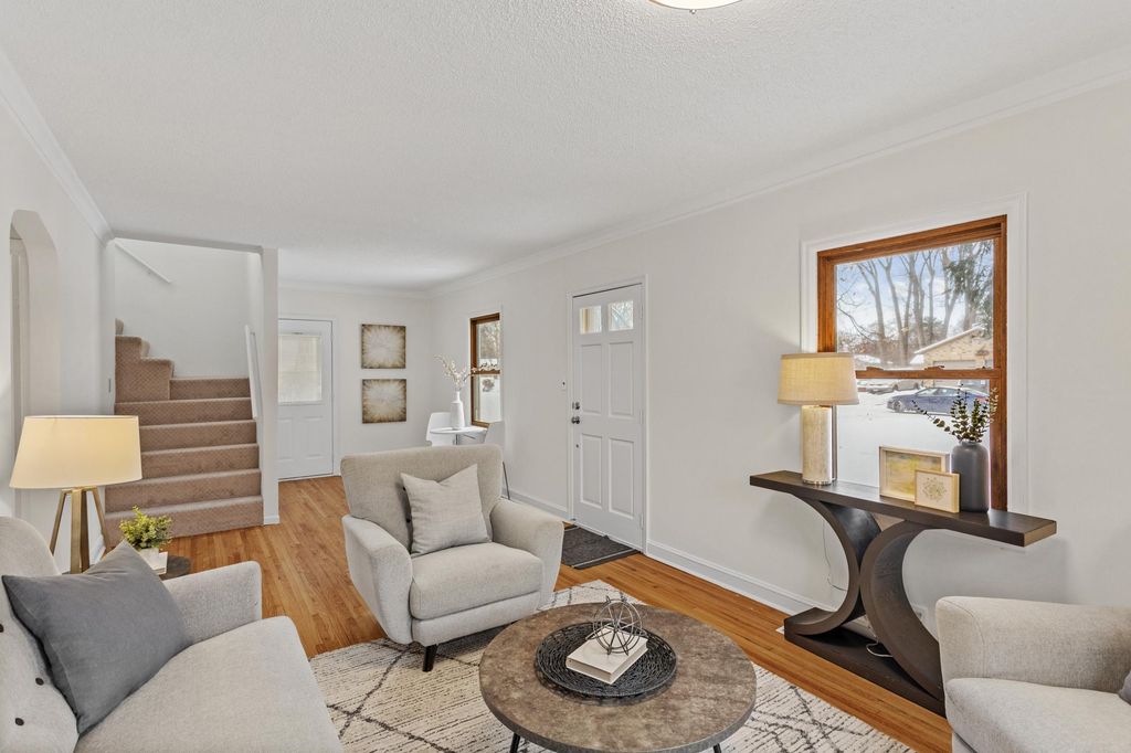 6918 Dallas Road, Brooklyn Center, MN 55430