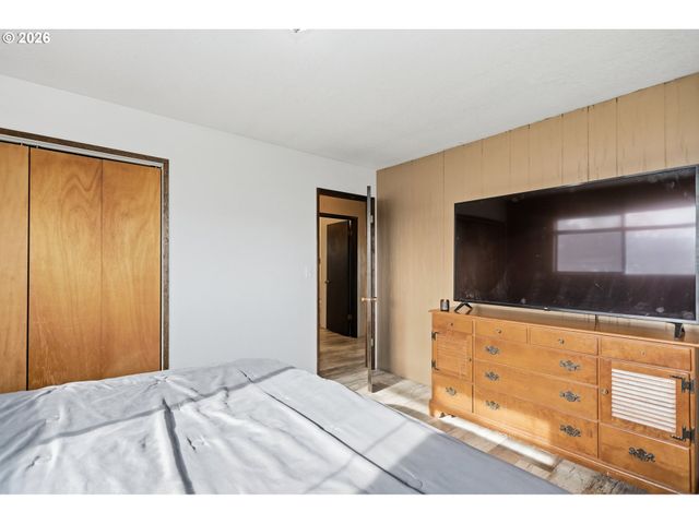 1100 W 2ND St, Arlington, OR 97812