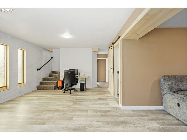 1100 W 2ND St, Arlington, OR 97812