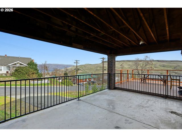 1100 W 2ND St, Arlington, OR 97812