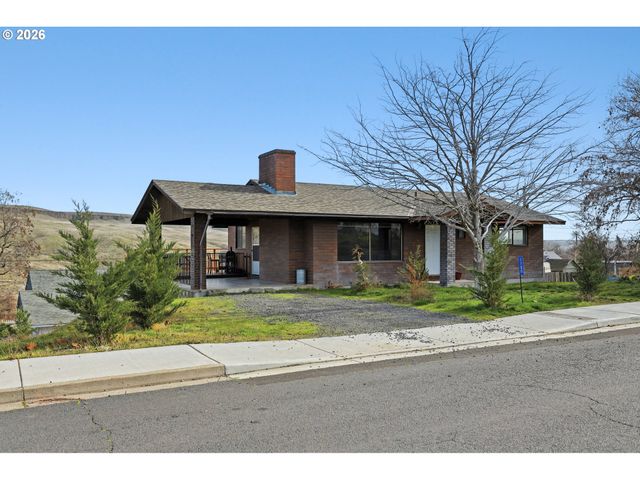 1100 W 2ND St, Arlington, OR 97812