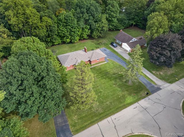 26710 La Muera Street, Farmington Hills, MI 48334