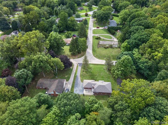 26710 La Muera Street, Farmington Hills, MI 48334