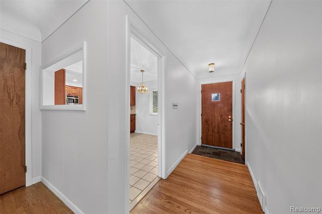 26710 La Muera Street, Farmington Hills, MI 48334