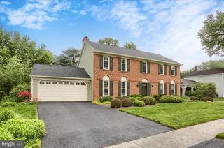 6340 STEPHENS XING, Mechanicsburg, PA 17050