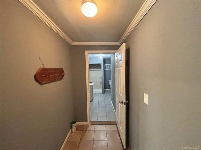 2452 State Route 207 Apt. 2, Campbell Hall, NY 10916