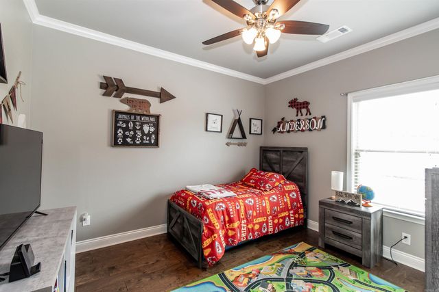 3739 Buckskin Rd, Benton, AR 72015