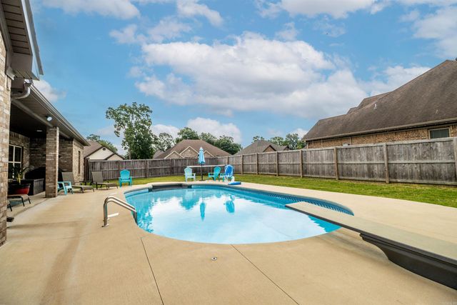 3739 Buckskin Rd, Benton, AR 72015