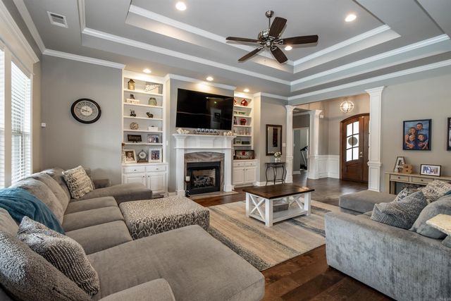 3739 Buckskin Rd, Benton, AR 72015
