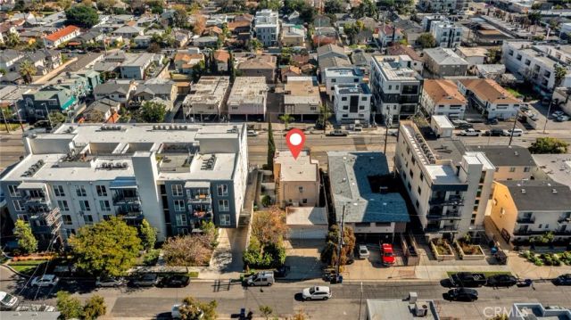 5241 Cahuenga Boulevard, North Hollywood, CA 91601