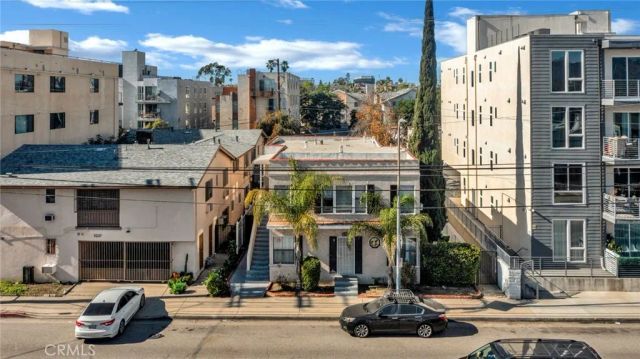 5241 Cahuenga Boulevard, North Hollywood, CA 91601