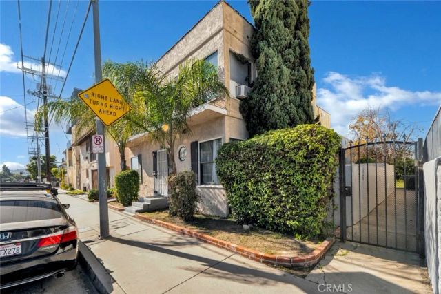 5241 Cahuenga Boulevard, North Hollywood, CA 91601