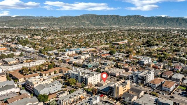 5241 Cahuenga Boulevard, North Hollywood, CA 91601