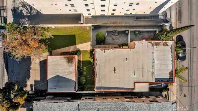 5241 Cahuenga Boulevard, North Hollywood, CA 91601