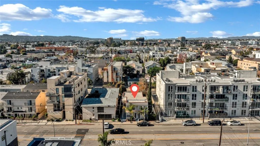 5241 Cahuenga Boulevard, North Hollywood, CA 91601