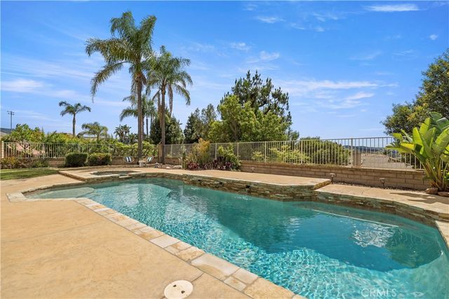 5415 Los Monteros, Yorba Linda, CA 92887