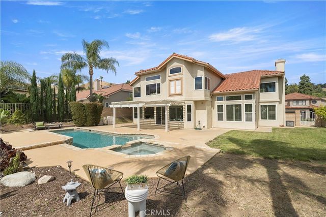 5415 Los Monteros, Yorba Linda, CA 92887