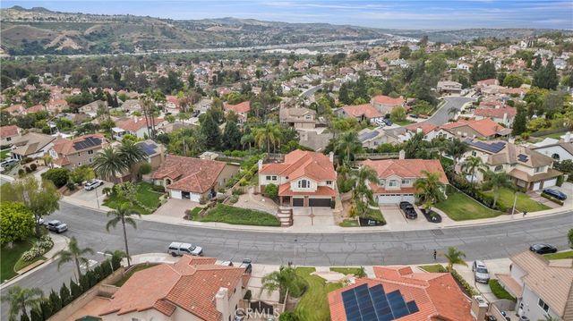 5415 Los Monteros, Yorba Linda, CA 92887