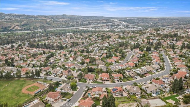 5415 Los Monteros, Yorba Linda, CA 92887