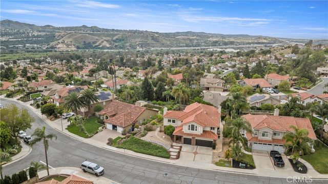 5415 Los Monteros, Yorba Linda, CA 92887